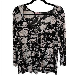 EVERYDAY | Plus-Size Black and White Floral Blouse with Scrunched Front Tie 3X